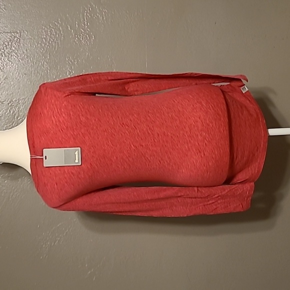 Bench Women's small long sleeve t-shirt with ruched sides, logo, NWT - Picture 2 of 10